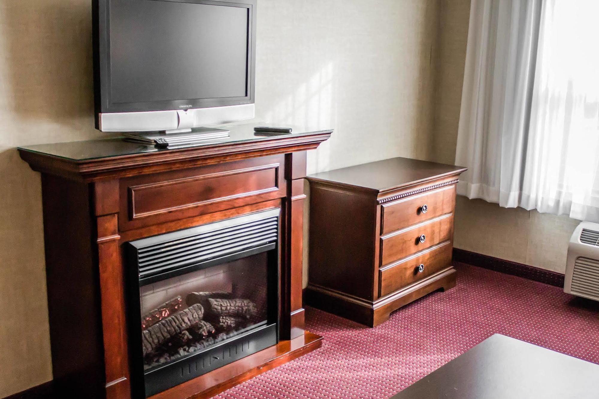 Comfort Suites Lake George - Queensbury Luaran gambar